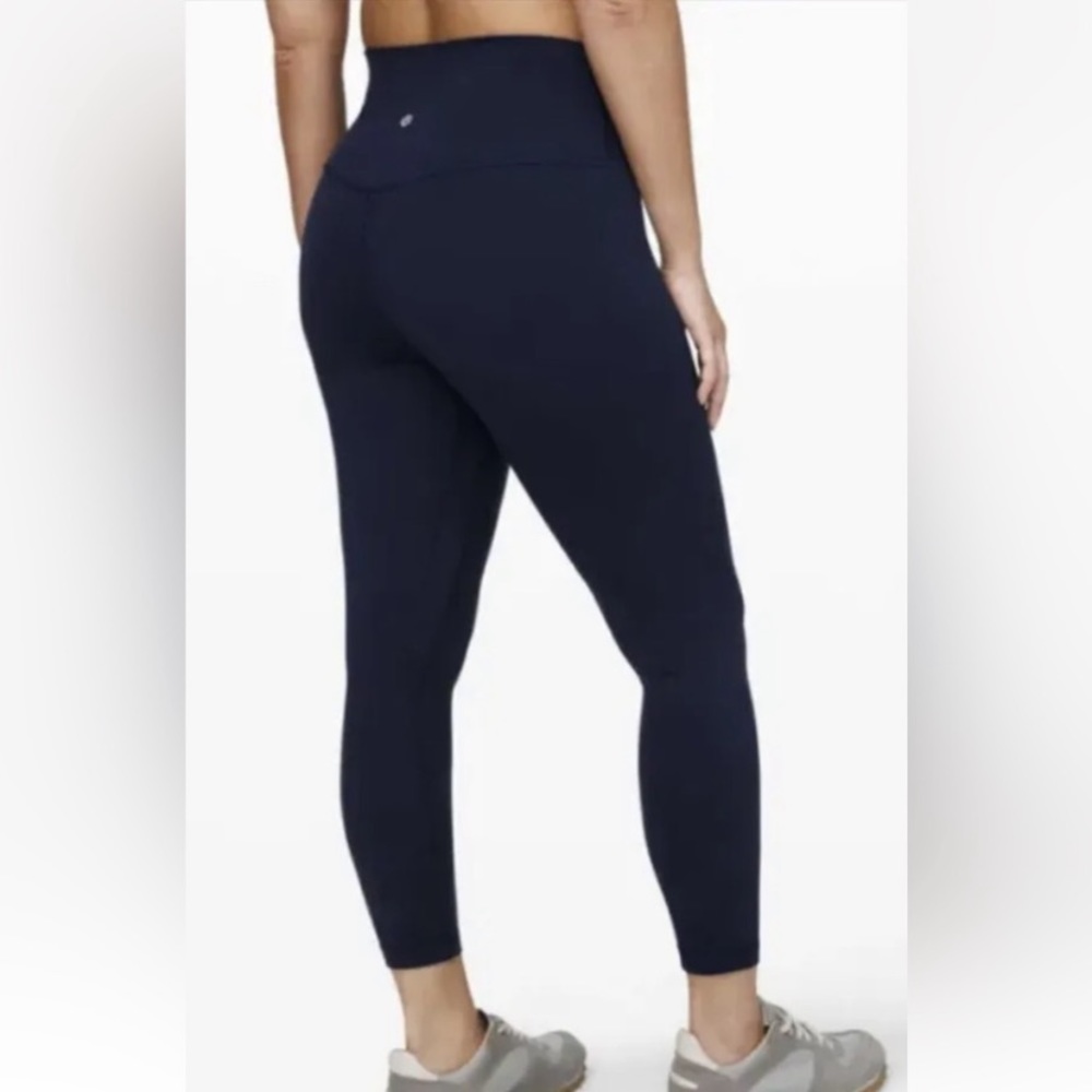 EUC Lululemon Align Pant II 25" Size 18 NAVY